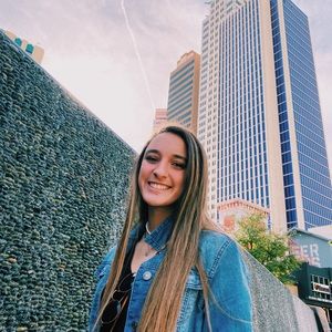 Meet your Posher, Daniella